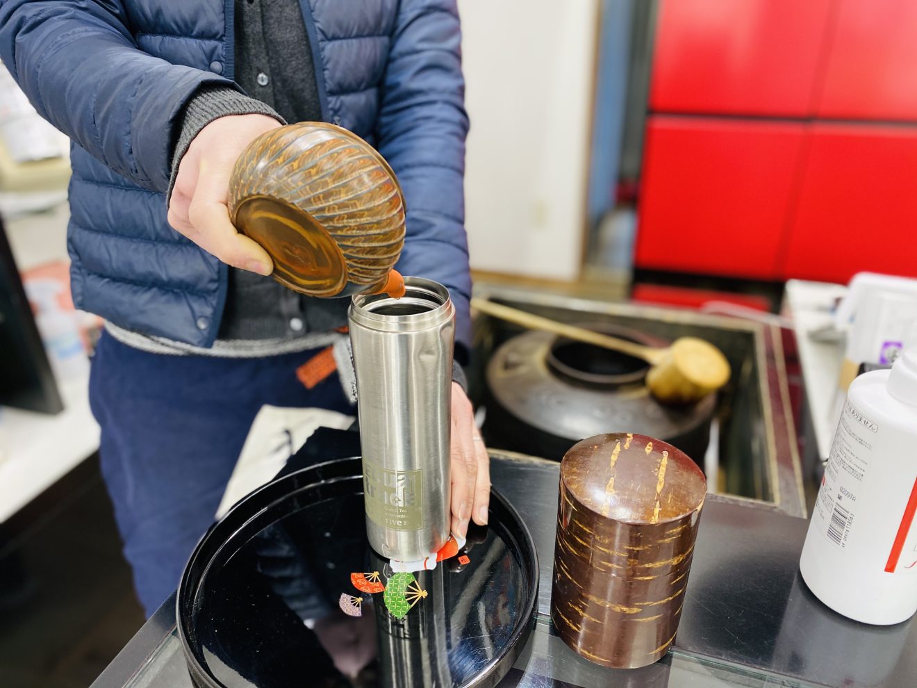 【給茶スポット】あなたのマイボトルに給茶します　/　We have a tea refill service,Bring your own drink bottle!